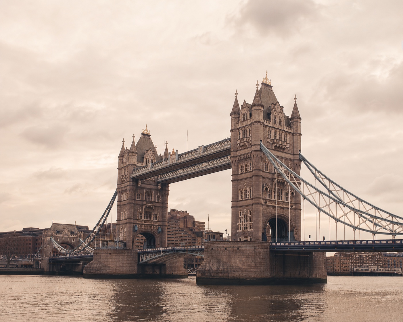 Illustration of Tower Bridge in London
